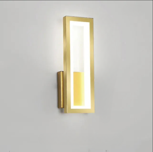 Wall Light for Chic Interiors