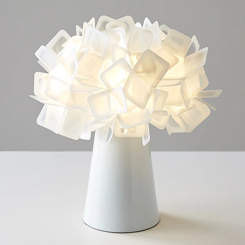 Flower Romantic Bedroom Bedside Table Lamp